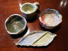 手びねりで作成した陶器の写真